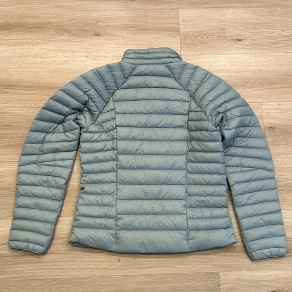 Patagonia Women's Down Sweater color thermal blue - Picture 9 of 9